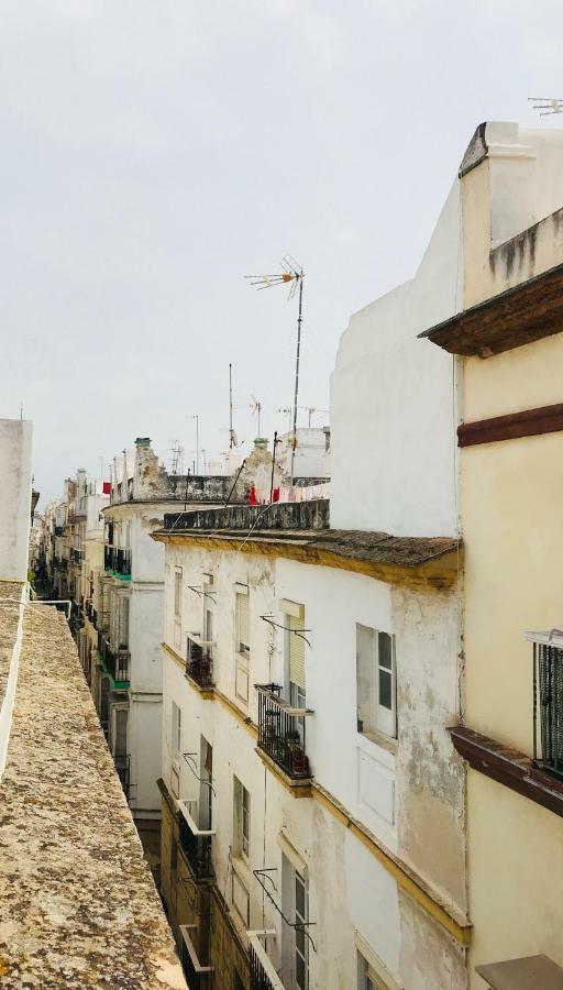 Atico Falla Cadiz Luaran gambar